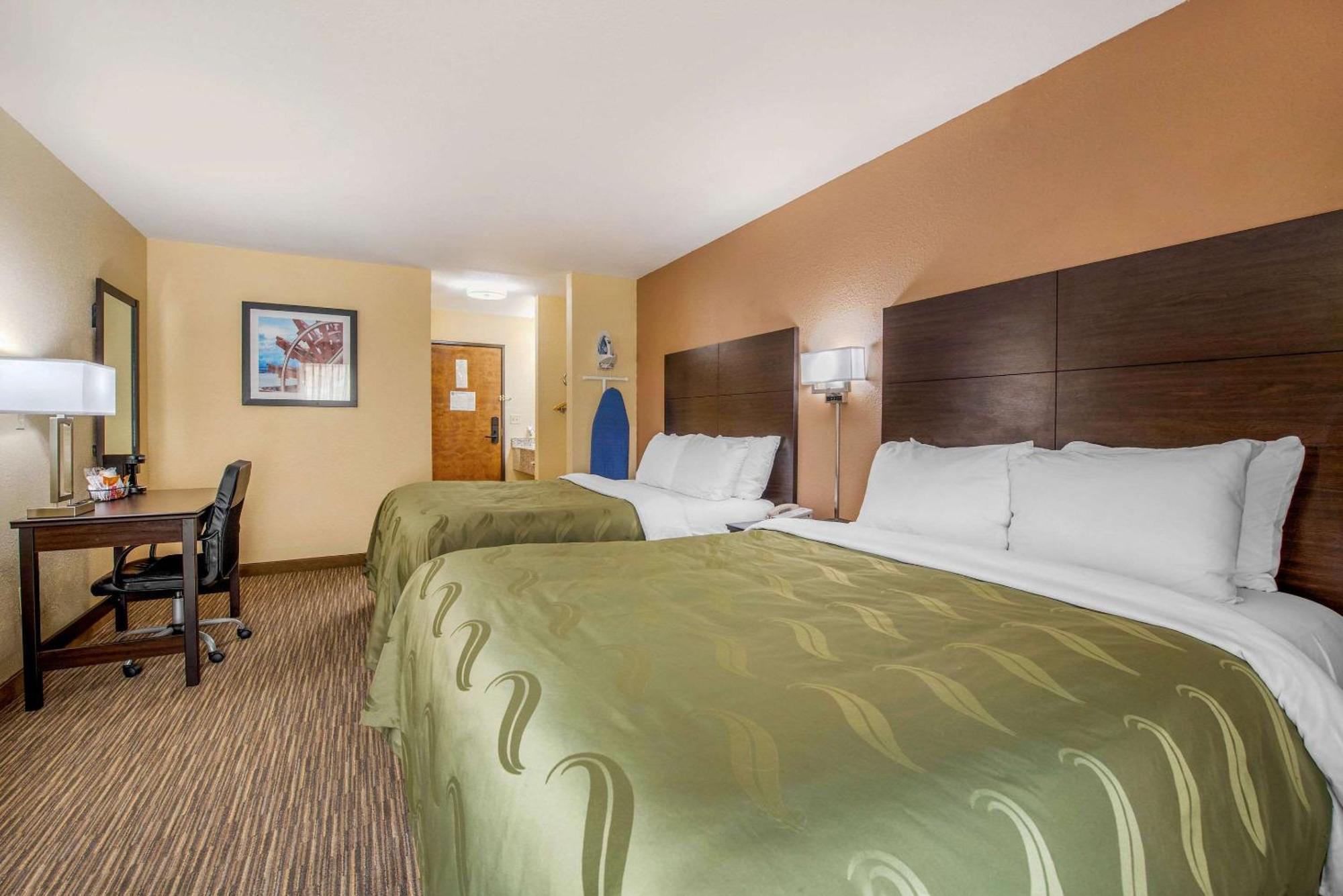 Quality Inn & Suites Brandenburg - Fort Knox Exterior photo