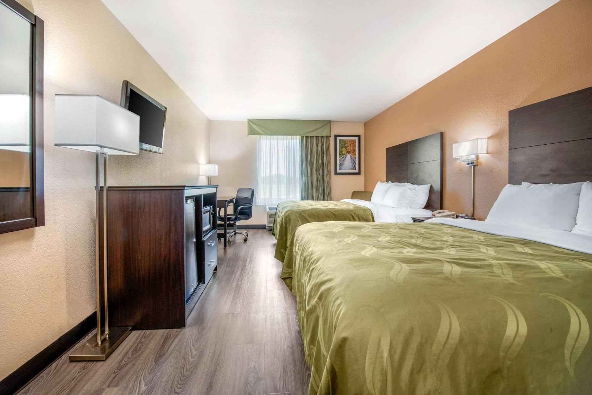 Quality Inn & Suites Brandenburg - Fort Knox Exterior photo