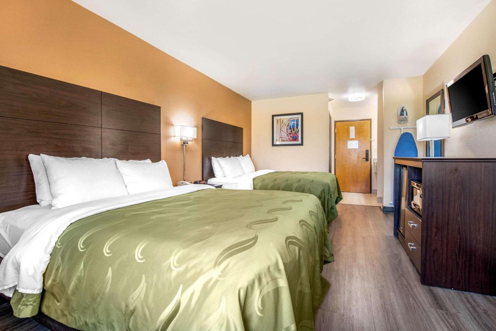 Quality Inn & Suites Brandenburg - Fort Knox Exterior photo